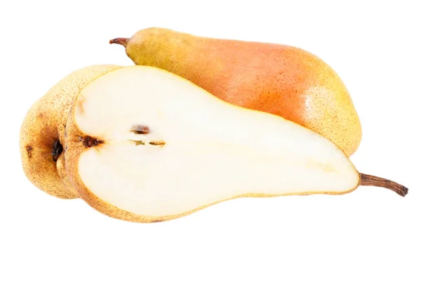 アバーテ産児梨の白い背景で隔離のいくつかの果物をクローズ アップ — ストック写真