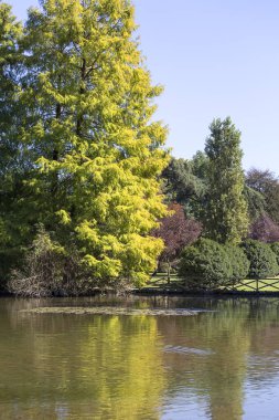 Sforza Kalesi'nin yanında ve Barış Kemeri'nin yanında, Sempione Parkı'na bak, Milano, İtalya