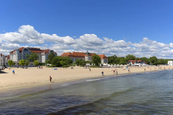 Vista sobre o famoso Grand Hotel do cais Sopot, Mar Báltico, Sopot, Polônia — Fotografia de Stock