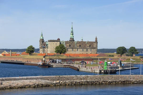 Castelo de Kronborg medieval no estreito de Oresund, mar Báltico, Helsingor, Dinamarca — Fotografia de Stock