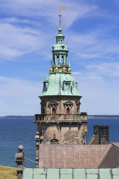 Castelo de Kronborg medieval no estreito de Oresund, mar Báltico, Helsingor, Dinamarca — Fotografia de Stock