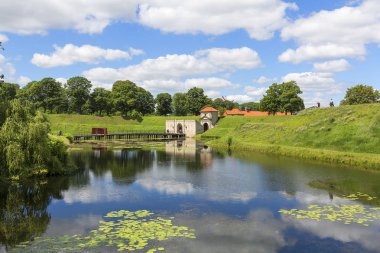 Eski Citadel, Kastellet, köprünün görünümü ve King Gate, Kopenhag, Danimarka