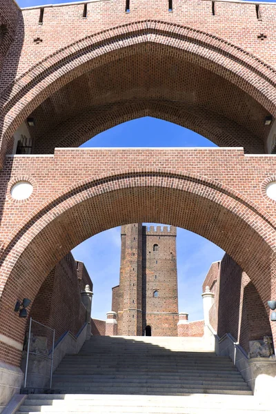 Terrasstrapporna, μνημειώδης σκάλα με βεράντες στο συγκρότημα Konung Oscar II εκτός από τον πύργο φρούριο Karnan, Χέλσινγκμποργκ, Σουηδία — Φωτογραφία Αρχείου