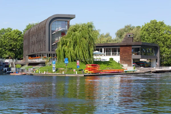 Bidgoszcz ポーランド 2020年6月26日 Bydgoszcz Marina Sports Tourist Port Hotel はミル島のBrda川に位置 — ストック写真