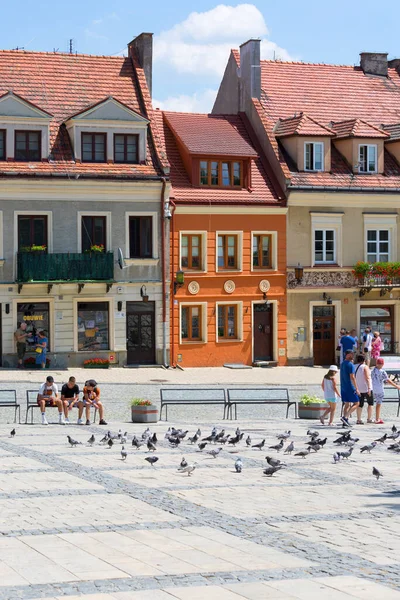 Sandomierz Lengyelország 2020 Július Megtekintés Piacon Századi Város Színes Bérházak — Stock Fotó