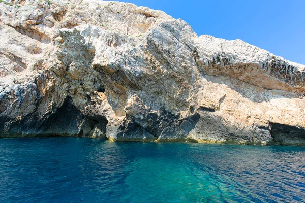 Modrá Jeskyně Vytesaná Vápence Jaderského Moře Výhled Vody Ostrov Bisevo — Stock fotografie