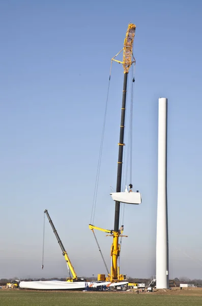 Chantier de construction d'éoliennes — Photo