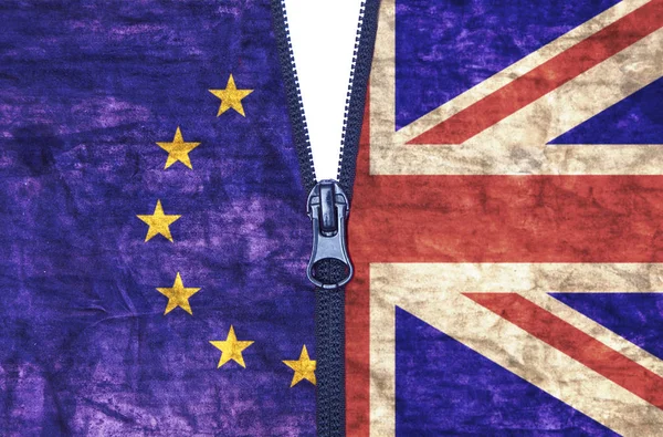 Brexit flaggor dragkedja — Stockfoto