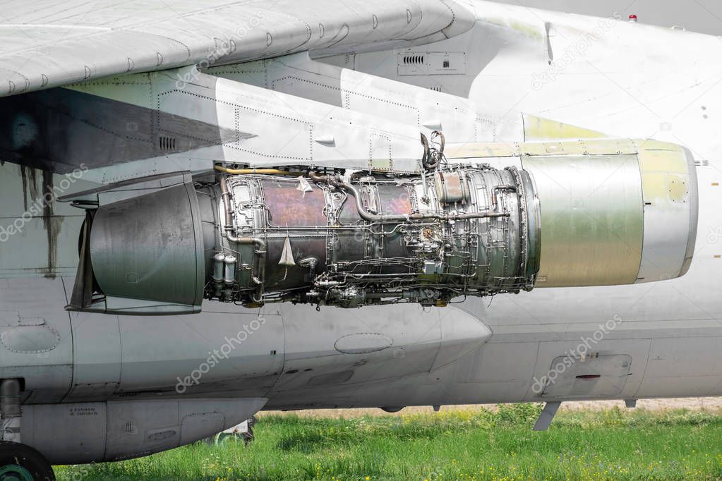 Aircraft engine during the maintenance works