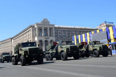 Kiev, Ukrayna - 24 Ağustos 2018: Ukrayna Bağımsızlık günü askeri geçit töreni 
