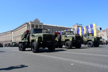 Kiev, Ukrayna - 24 Ağustos 2018: Ukrayna Bağımsızlık günü askeri geçit töreni 