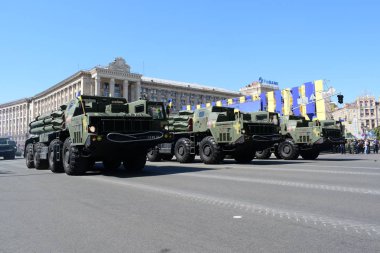 Kiev, Ukrayna - 24 Ağustos 2018: Ukrayna Bağımsızlık günü askeri geçit töreni 