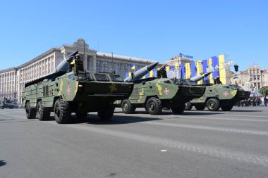 Kiev, Ukrayna - 24 Ağustos 2018: Ukrayna Bağımsızlık günü askeri geçit töreni 