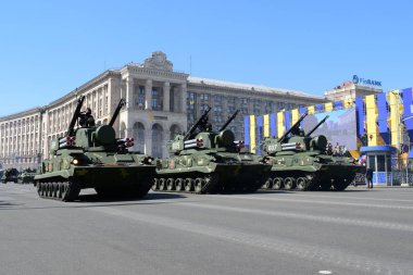 Kiev, Ukrayna - 24 Ağustos 2018: Ukrayna Bağımsızlık günü askeri geçit töreni 