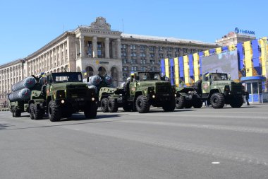 Kiev, Ukrayna - 24 Ağustos 2018: Ukrayna Bağımsızlık günü askeri geçit töreni 