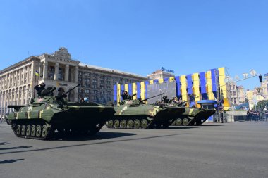 Kiev, Ukrayna - 24 Ağustos 2018: Ukrayna Bağımsızlık günü askeri geçit töreni 