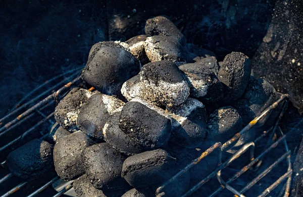 Carvão de churrasco close-up — Fotografia de Stock