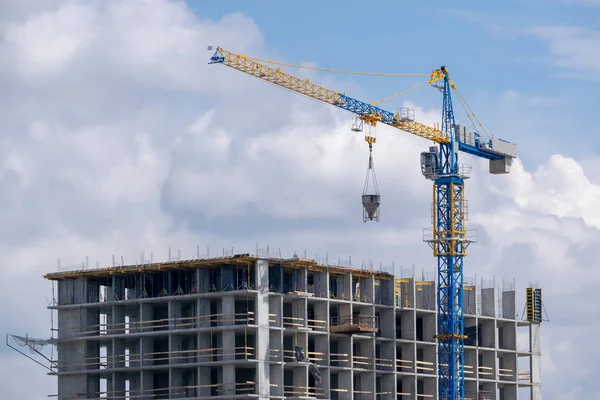 Construcción de un edificio — Foto de Stock