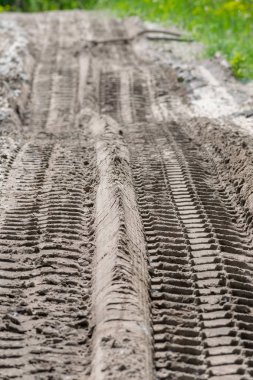 Kamyon lastik parça