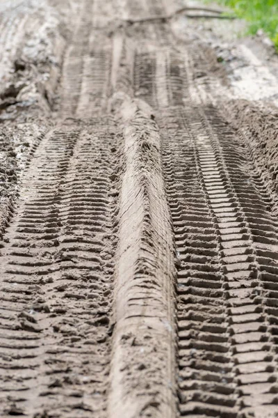 Truck tire track