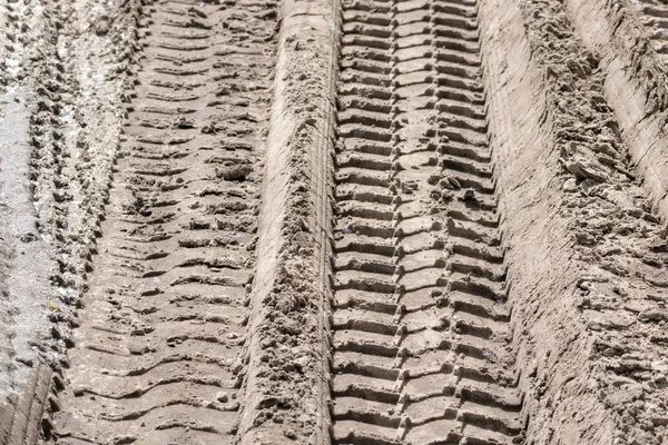 Kamyon lastik parça