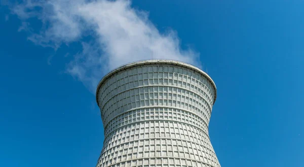 Power plant cooling tower — Stock Photo, Image