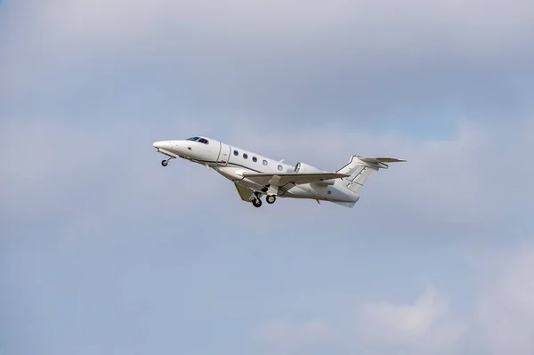 Business Jet Taking Airport — Stock Photo, Image