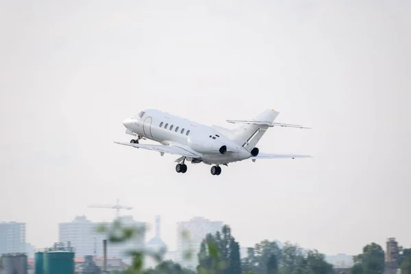 Business Jet Taking Airport — Stock Photo, Image