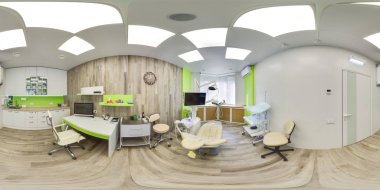 Moskova - yaz 2018, yeşil diş Office açısı 360 ile 3d küresel panorama. Sanal gerçeklik için hazır. Tam equirectangular projeksiyon. Diş Kliniği. Yeşil renk.