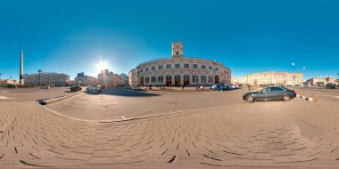 Saint-Petersburg 2019 sanal gerçeklik veya Vr. Tam equirectangular projeksiyon için hazır 360 görüntüleme açısı ile 3d küresel panorama. Eski şehrin mimarisi. Yaz Mavisi gökyüzü. Gezi.