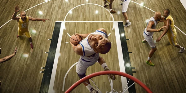 Basketbal Spelers Grote Professionele Arena Tijdens Het Spel Basketballer Maakt Stockfoto