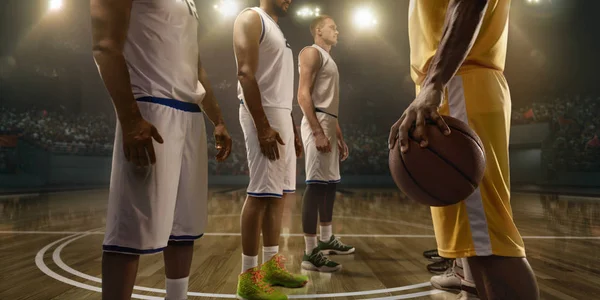 Jugadores Baloncesto Gran Arena Profesional Antes Del Partido Dos Equipos — Foto de Stock