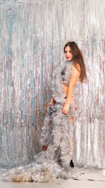 Güzel seksi kız, Yeni Yıl.