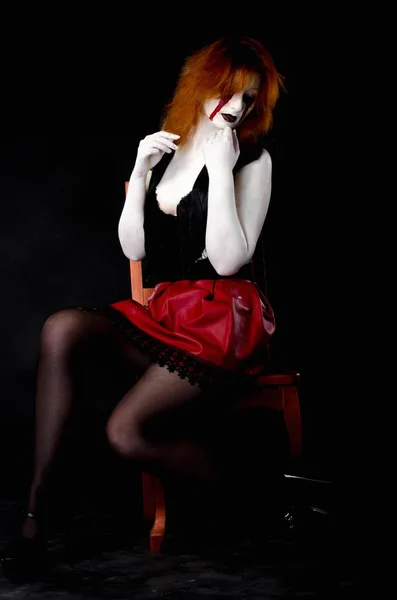 Hermosa mujer joven como vampiro sexy retrato de Halloween — Foto de Stock