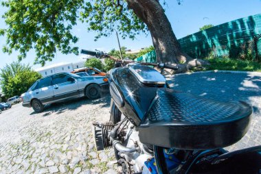 parkta güzel bisiklet