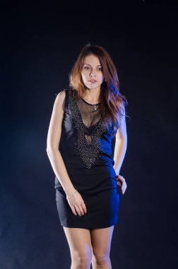 dans zarif elbise genç güzel kadın portresi