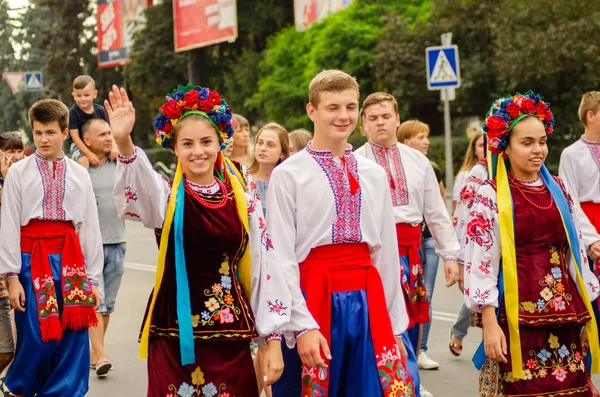 Afsluiting van het festival "Polissya zomer met folklore Lutsk Ukraine" 25.08.2018 — Stockfoto