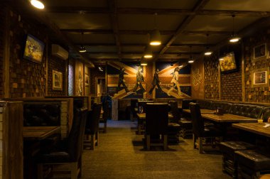 Avrupa tarzında yeni ve temiz lüks restoran Lutsk, Ukrayna 02.03.2017