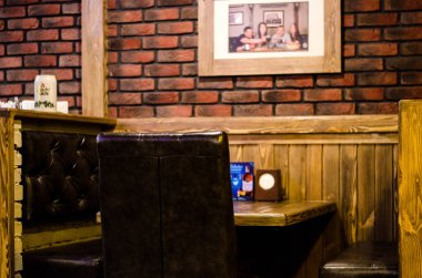 Avrupa tarzında yeni ve temiz lüks restoran Lutsk, Ukrayna 02.03.2017
