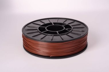 3D yazıcı için filament parlak bir arka planda kristal berraklığında ve parlak.