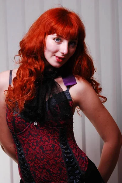 Güzel seksi redhead kız — Stok fotoğraf