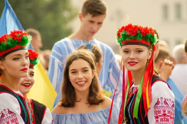 Afsluiting van het festival "Polissya zomer met folklore Lutsk Ukraine" 25.08.2018 — Stockfoto