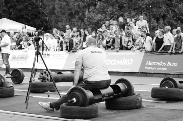 Racing rangmenmen powerlifters Lutsk Volyn Region Ukraine, 25.08.17. — Stock Photo, Image