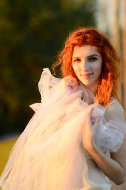 Kafkas görünümünden genç güzel bir cevher kızı