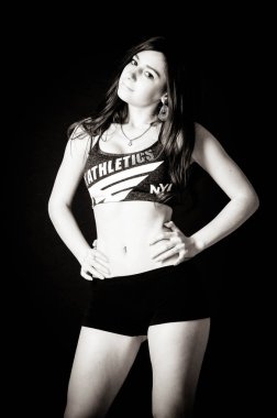 Poz şehvetli güzel kadın