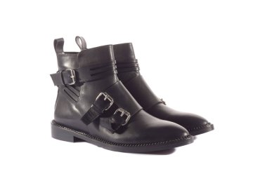 Güzel zarif süet mavi kadın açık yaz ayakkabı sandalet beyaz bir arka plan üzerinde yüksek topuklu, izole.