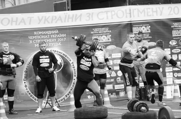 Racing rangmenmen powerlifters Lutsk Volyn Região Ucrânia, 25.08.17 . — Fotografia de Stock