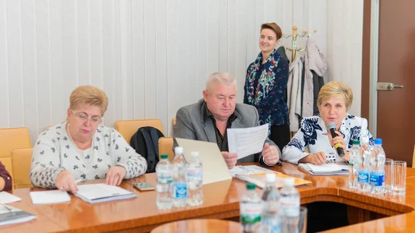 Konferenz über die Verbesserung der Umsetzung europäischer Menschenrechtsstandards in der Ukraine. lutsk ukraine 19.10.2018 — Stockfoto