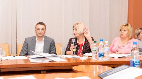 Conferentie over de verbetering van de tenuitvoerlegging van de Europese mensenrechtennormen in Oekraïne. Loetsk Oekraïne 10.19.2018 — Stockfoto