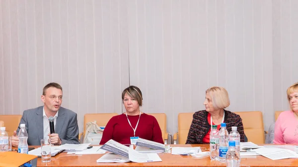 Conferentie over de verbetering van de tenuitvoerlegging van de Europese mensenrechtennormen in Oekraïne. Loetsk Oekraïne 10.19.2018 — Stockfoto